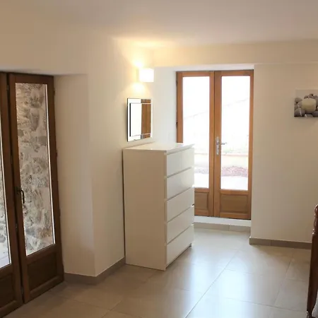 Lo Boix: And Le Canigou Villa *